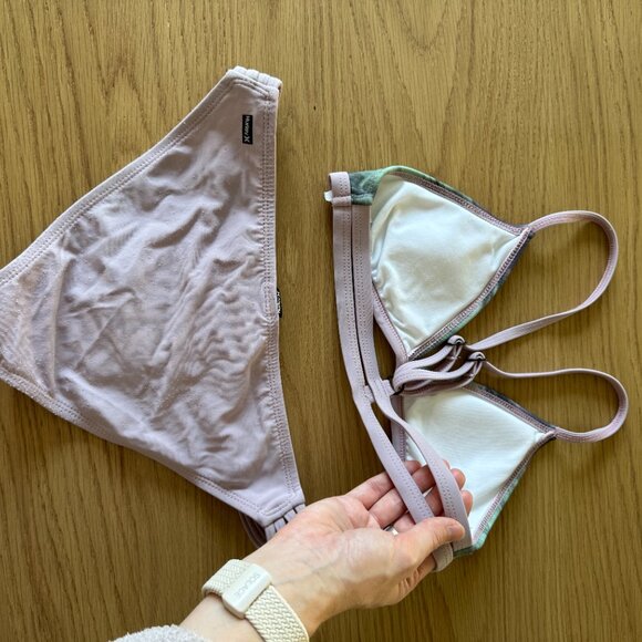 Hurley swimsuit - Picture 2 of 2